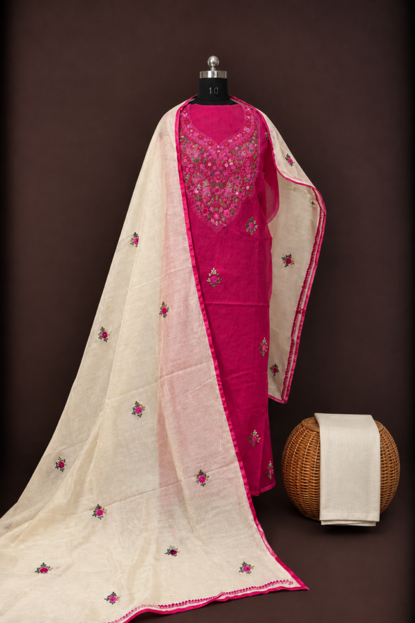 Thread work suit [ Neck butti suit ]